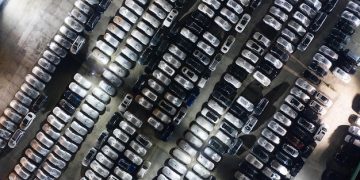 Chip Shortage Easing: Projected Effects on US Auto Production in 6 Months - Cover Image