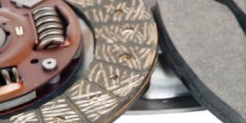 Analyzing the Impact of Auto Part Tariffs on US Car Manufacturers - Cover Image